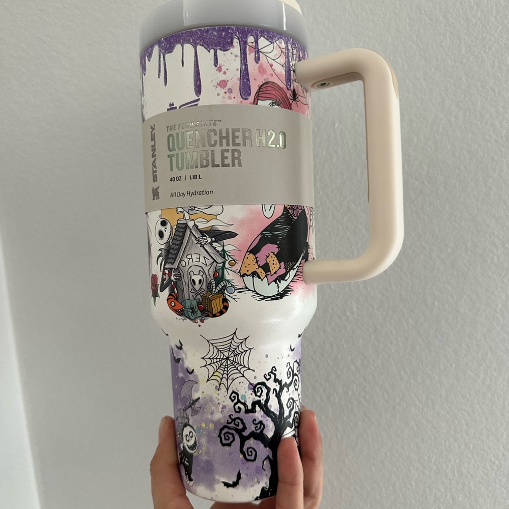 Tumbler glow in the dark